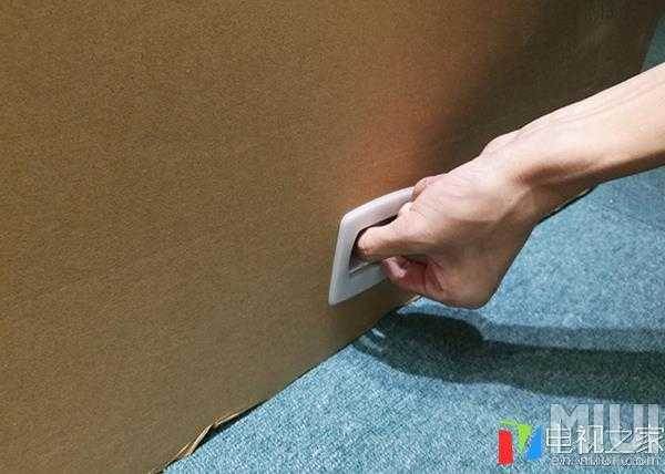 Xiaomi Mi TV 3S 65-inch unboxing photos package-bottom