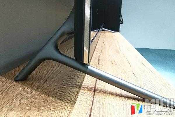 Xiaomi Mi TV 3S 65-inch unboxing photos mounted