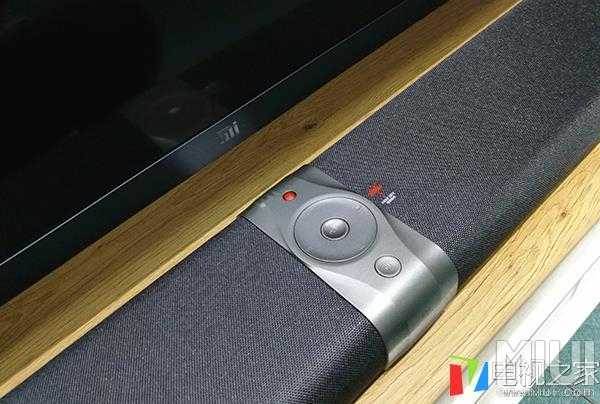 Xiaomi Mi TV 3S 65-inch unboxing photos controls