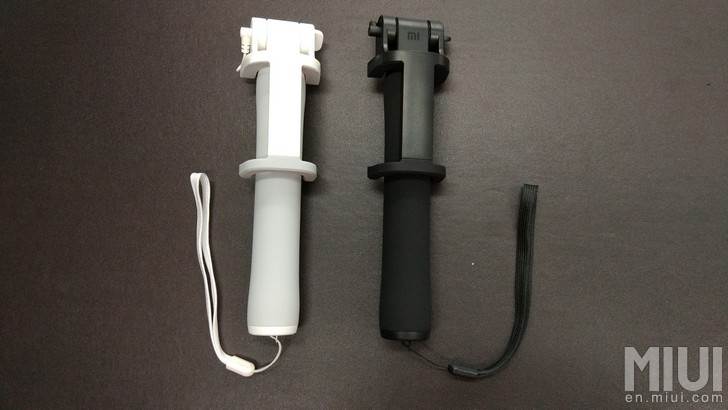 Xiaomi Mi Selfie Stick Wired Edition Package Contents