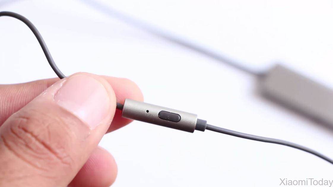 Elephone Ele Whisper Noise Cancelling Headphones Mic & Button