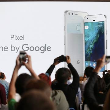 Image: Rick Osterloh introduces the Pixel Phone by Google during the presentation of new Google hardware in San Francisco
