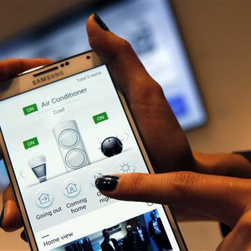 Image: Air conditioner control function of the Samsung Smart Home system