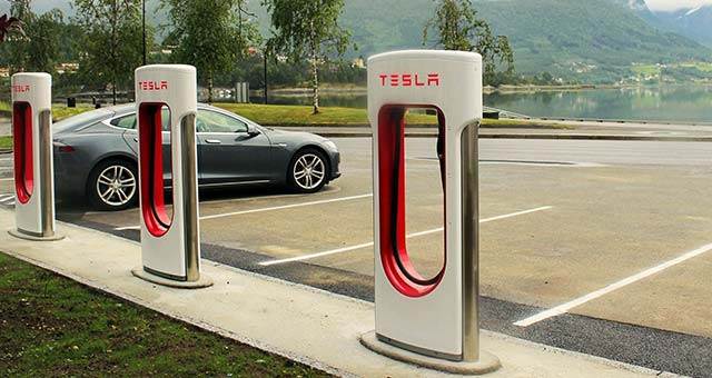 tesla-supercharger