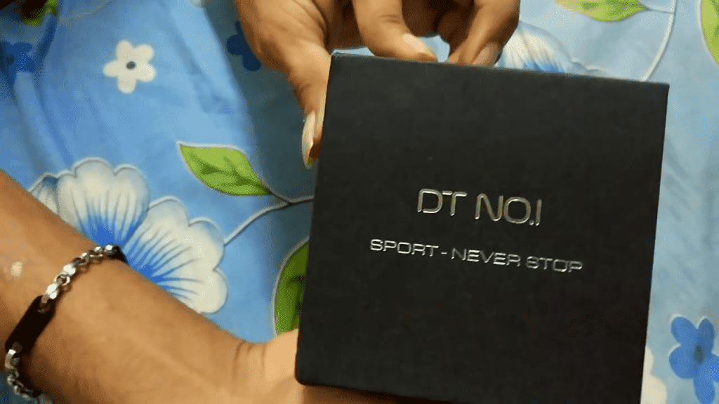 No.1 Smartband F1 Review - Package