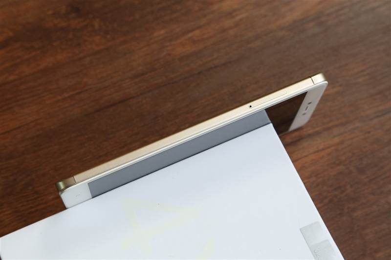 Xiaomi Redmi Note 4X design