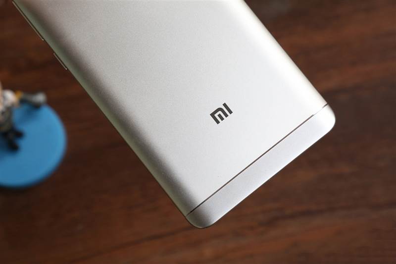 Xiaomi Redmi Note 4X design