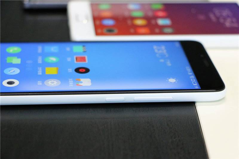 Xiaomi Redmi 4 Prime vs