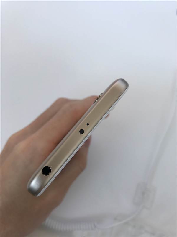 Xiaomi redmi 4X gold