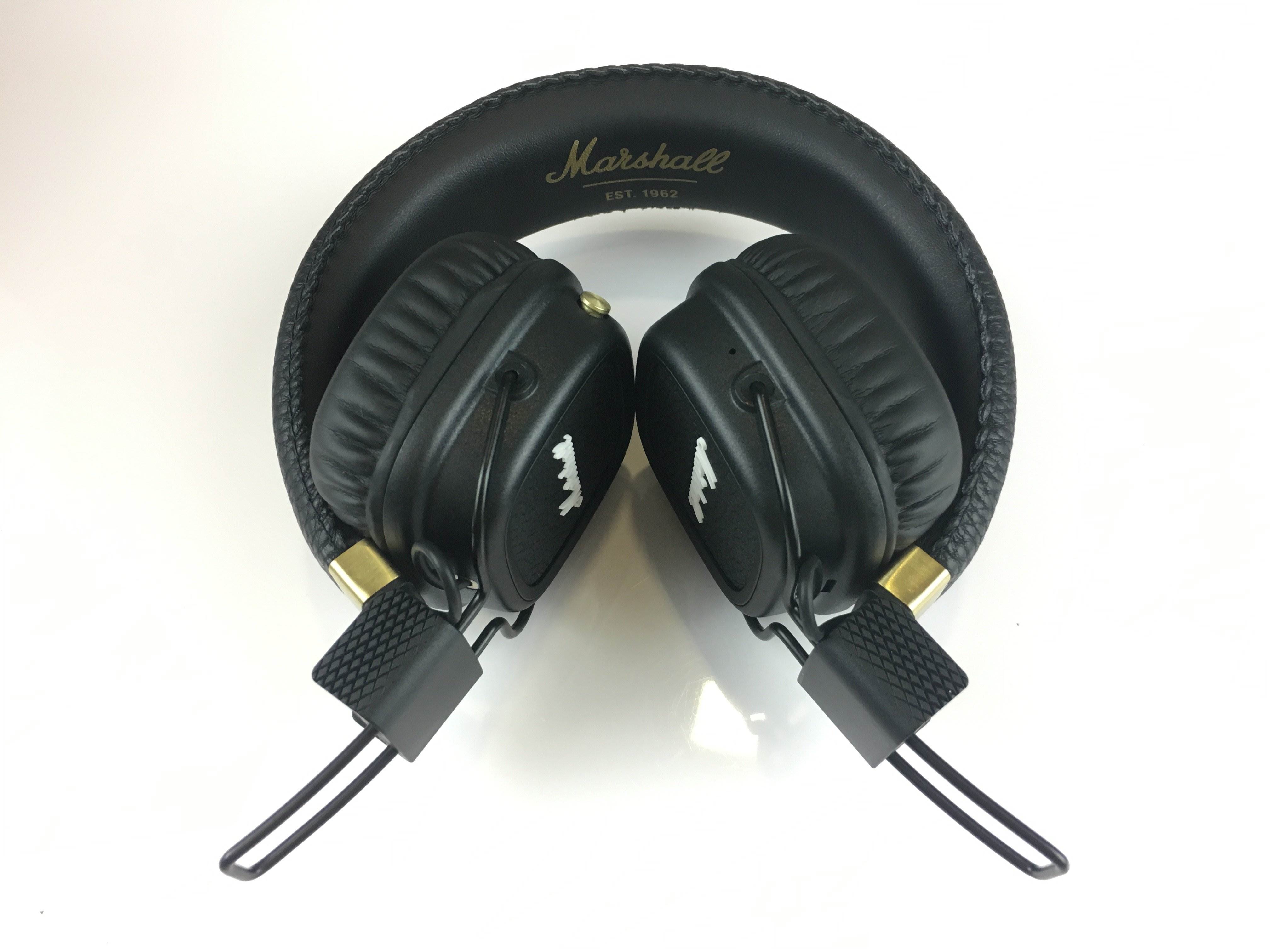 marshall-m2bt-folded