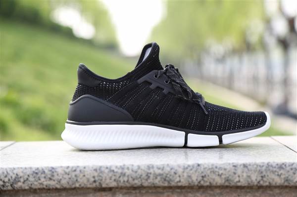 Xiaomi Mijia Smart Shoes
