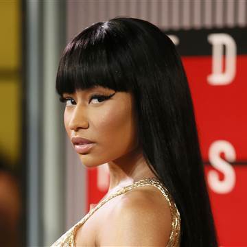 Image: Nicki Minaj arrives at the 2015 MTV Video Music Awards in Los Angeles